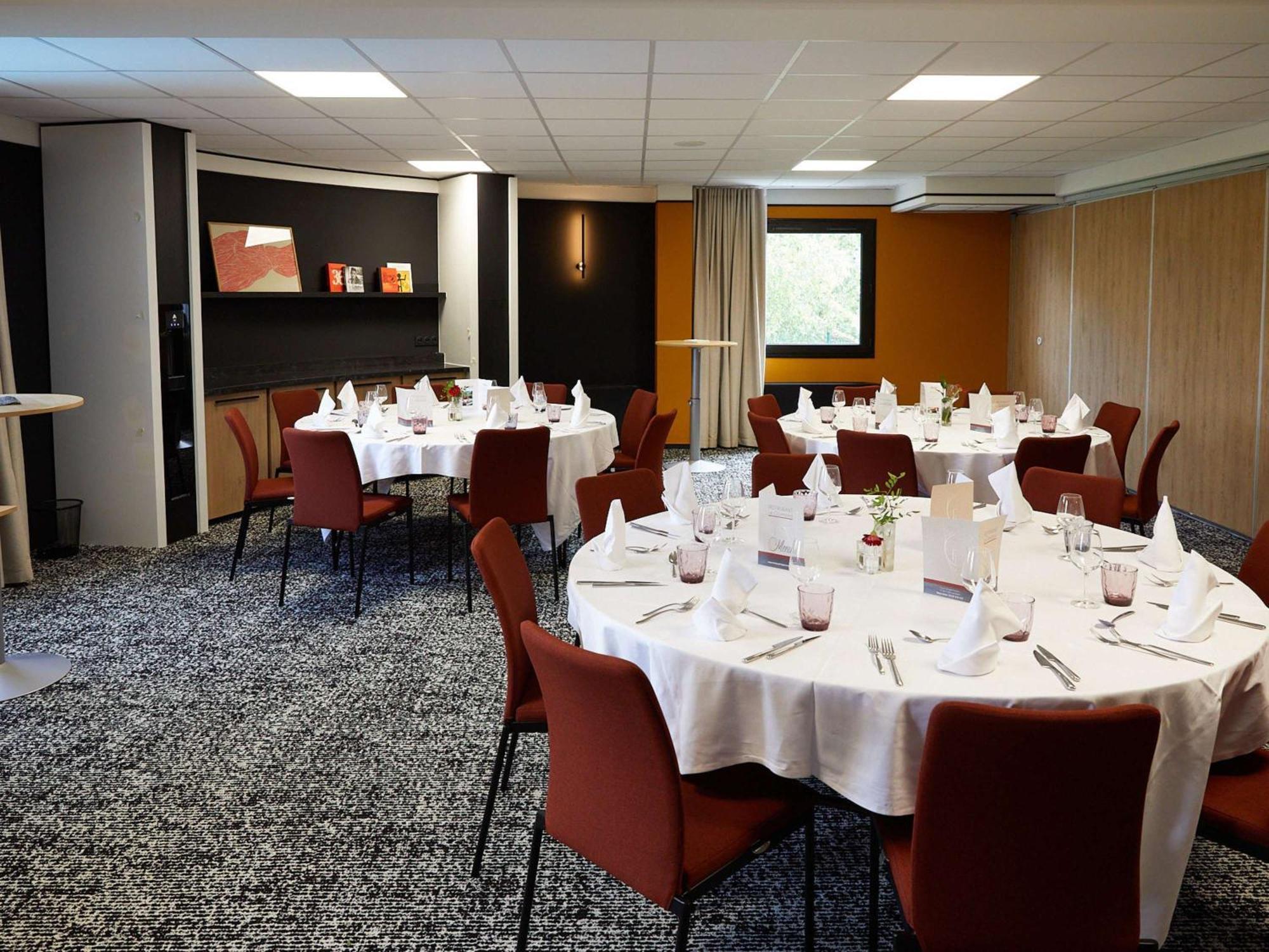 Hotel Ibis Europe Chalon Sur Saone Exterior foto