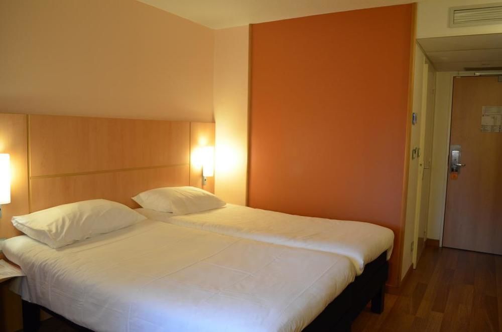 Hotel Ibis Europe Chalon Sur Saone Exterior foto